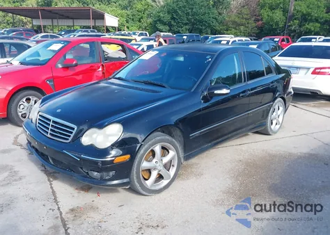2005 Mercedes-Benz C 230 Kompressor Sport z USA, uszkodzony, nr VIN WDBRF40J25A727064